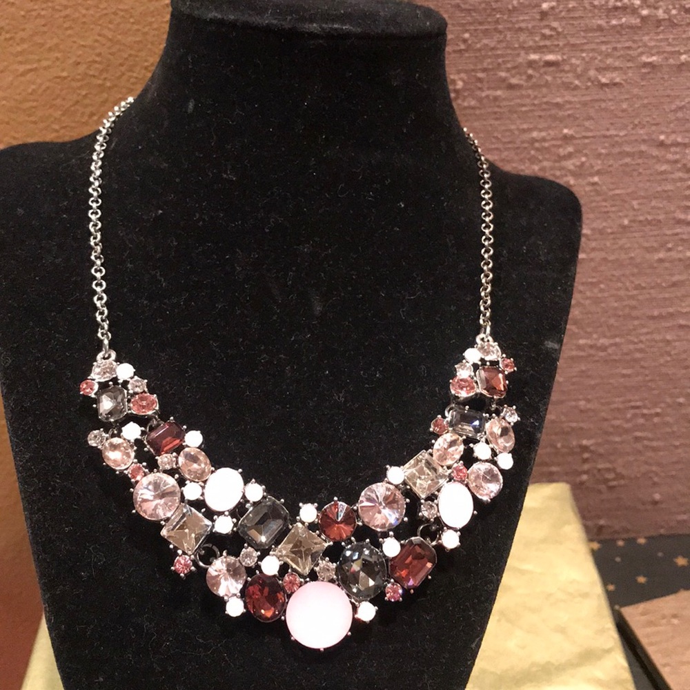 New Premier necklace with multicolor stones